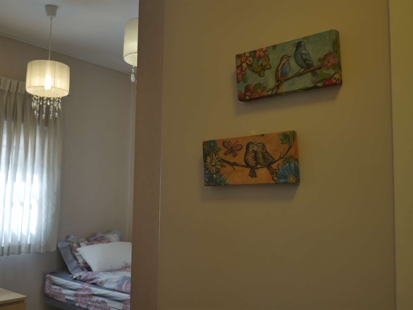 Bedroom photograph