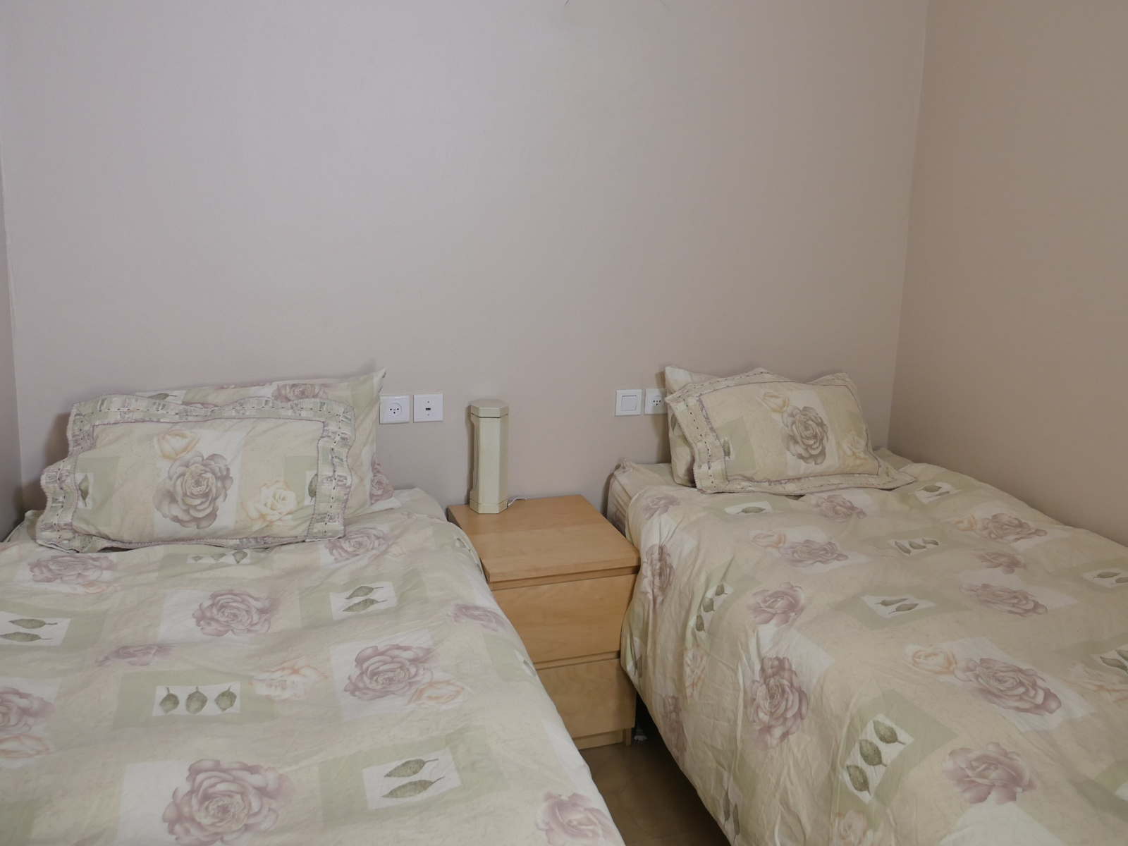 Bedroom photograph