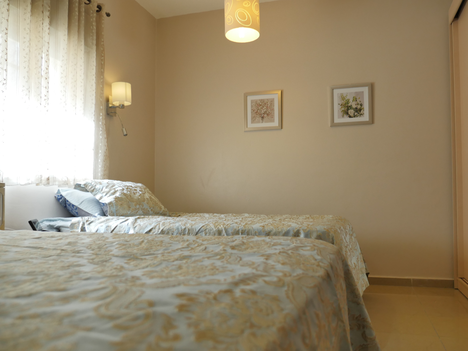 Bedroom photograph